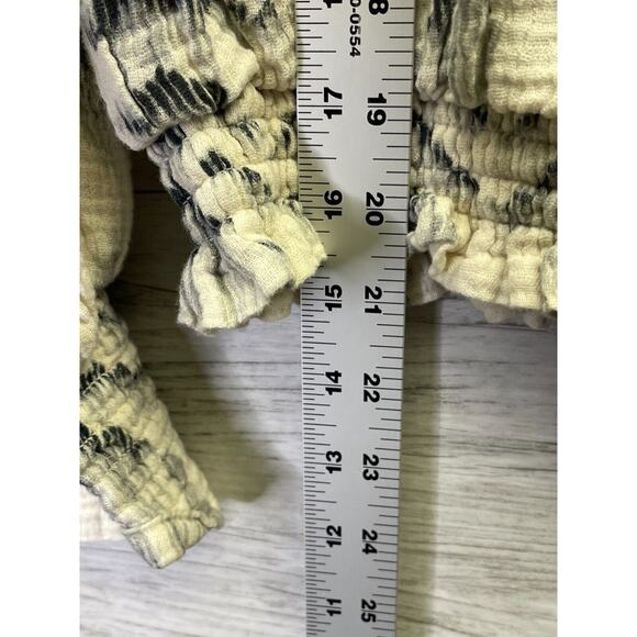 Porridge Clothing By Anthropologie Top XS Textured Puff Sleeves V Neck - Picture 7 of 12